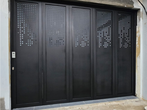 Pintu lipat besi